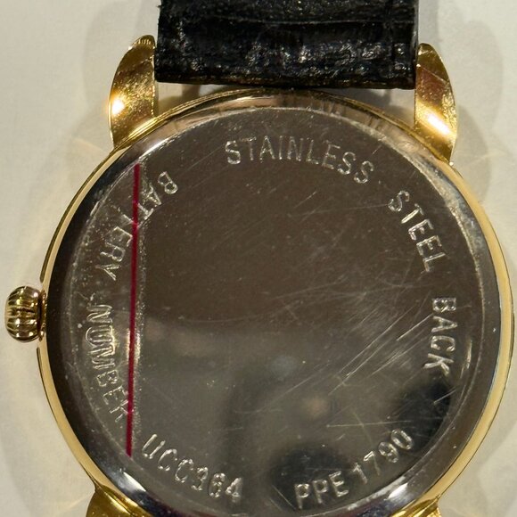 CNN Quartz Watch - Like New with Stickers - Picture 2 of 2